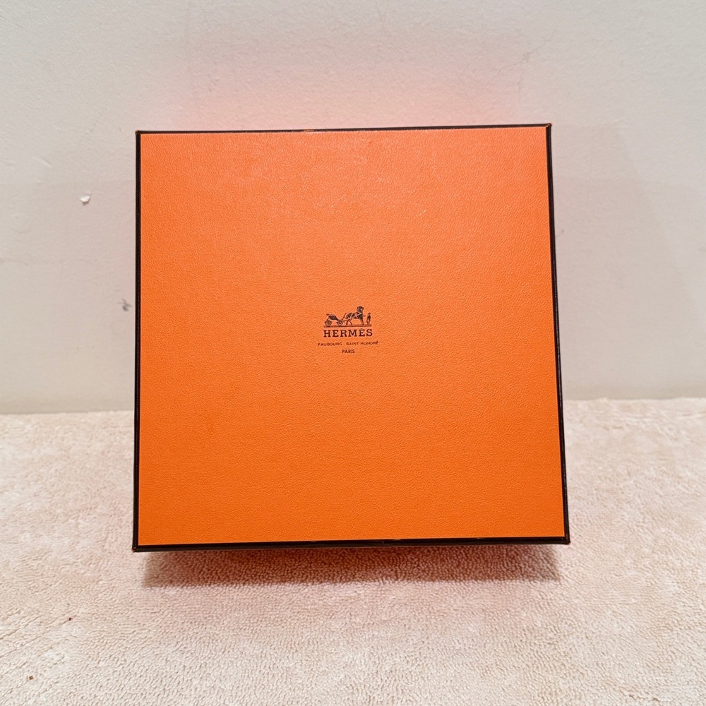 Hermès Paris Orange Empty Gift Box 7" x 7" x 3" Made in France